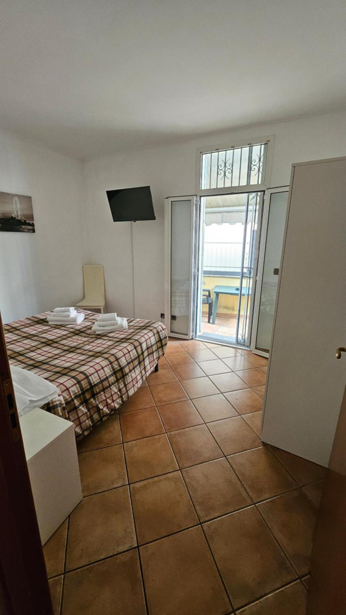 Appartamenti Fiore 2.0 Sanremo Luaran gambar